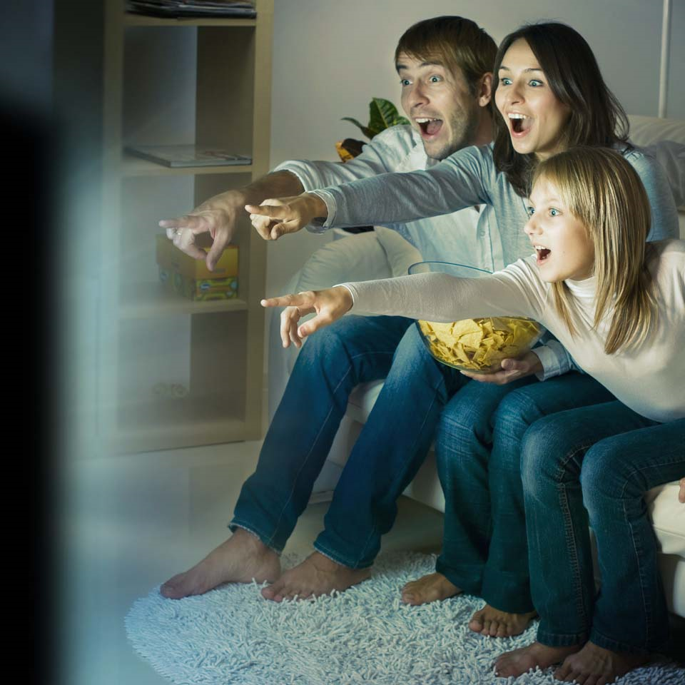 family having WaveMax for free TV